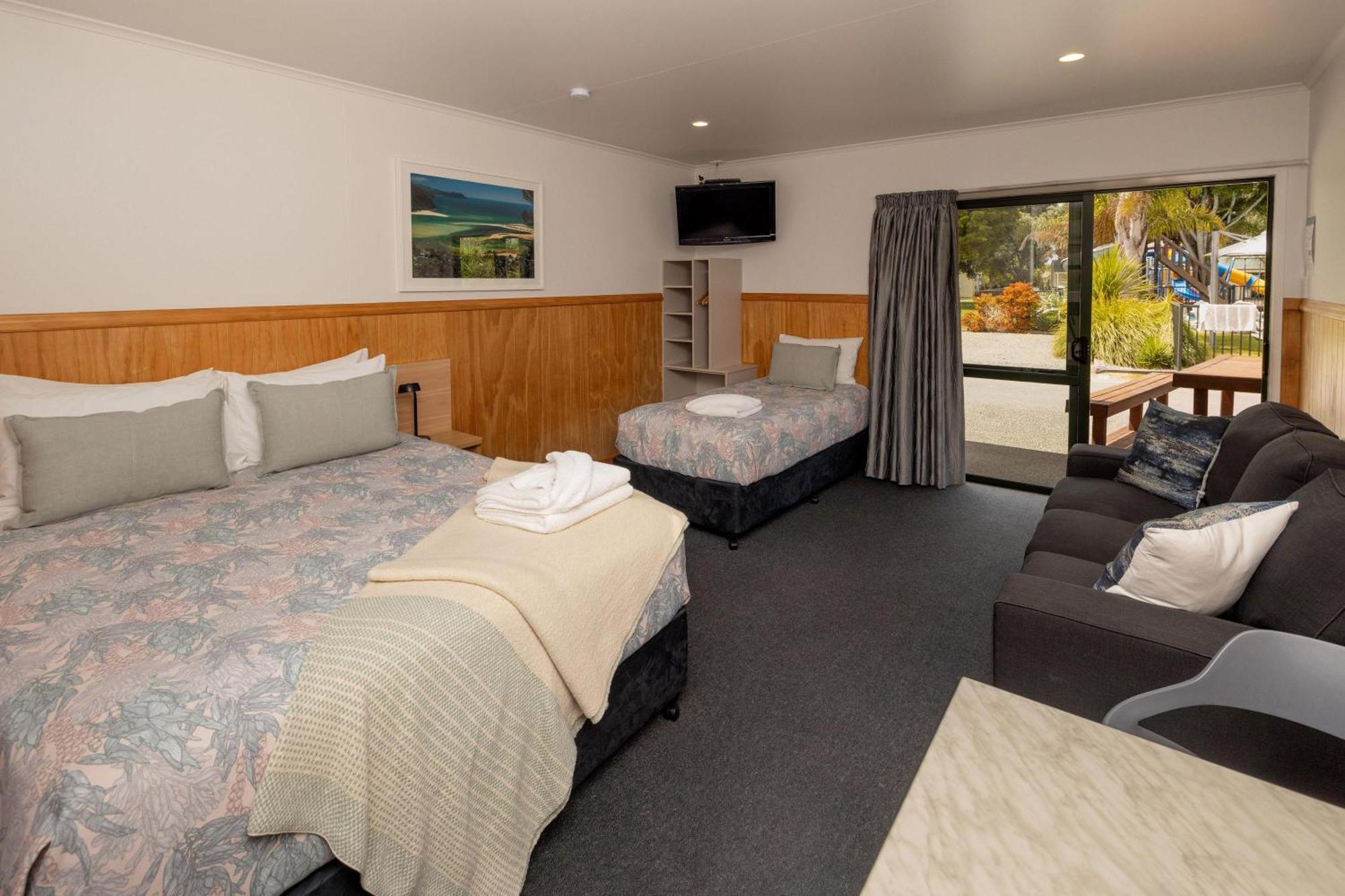 Hotel Motueka Top 10 Holiday Park Exterior foto